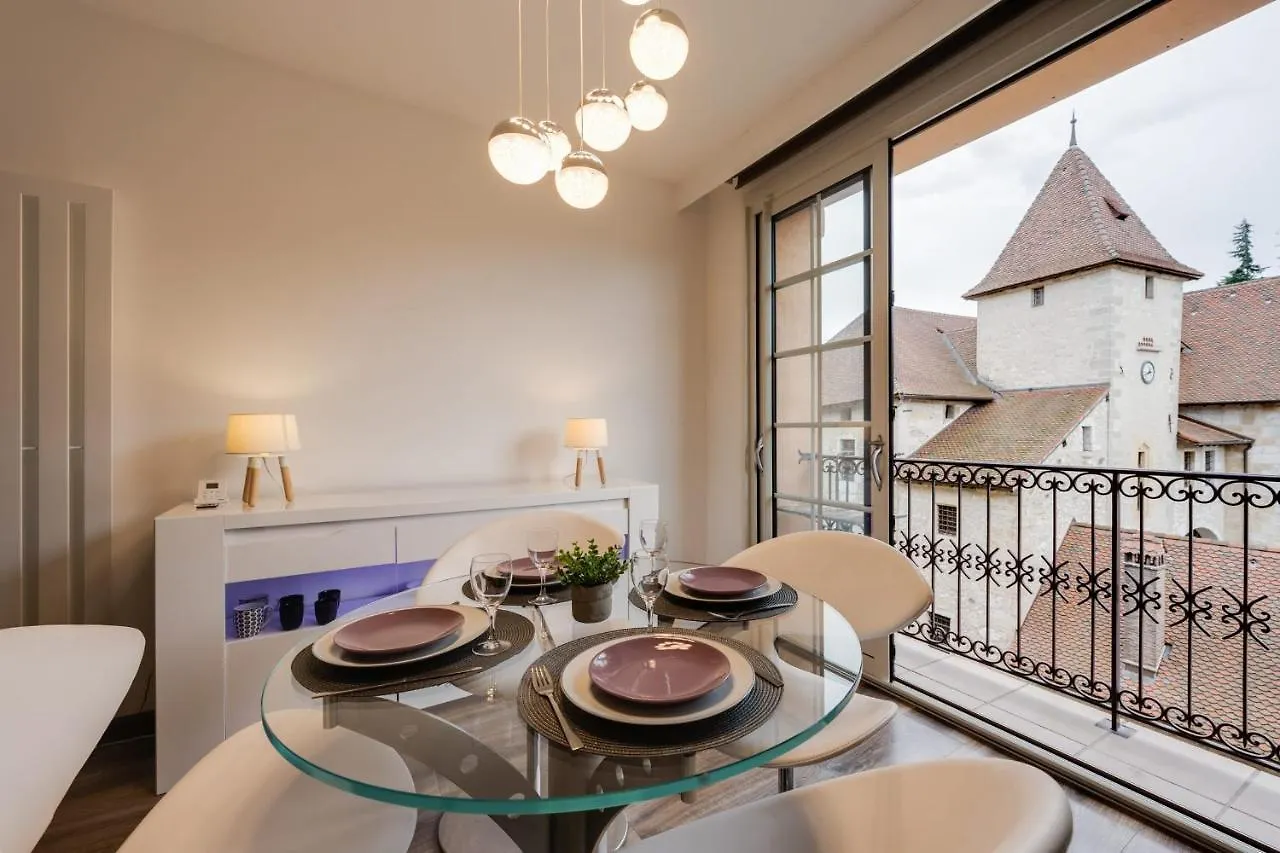 Studio Suite Annecy - Vue Sur Le Chateau Climatisation Apartment